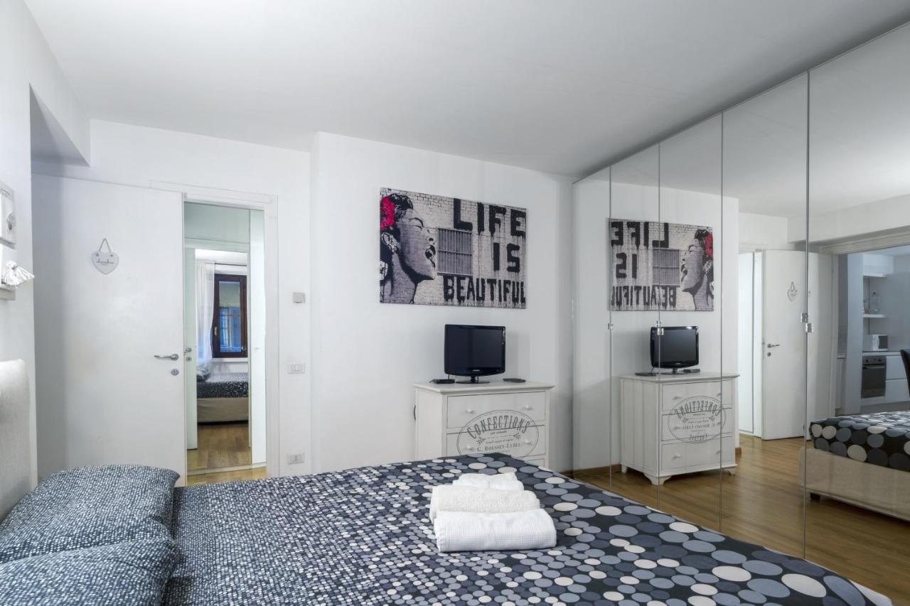 Cozy & Comfy Apt In Navigli Area Mediolan Zewnętrze zdjęcie